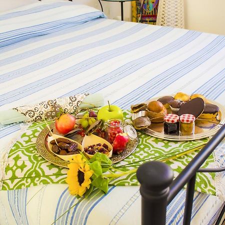Ingrosso House Bed & Breakfast เลชเช ภายนอก รูปภาพ