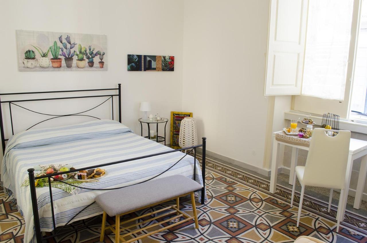 Ingrosso House Bed & Breakfast เลชเช ภายนอก รูปภาพ