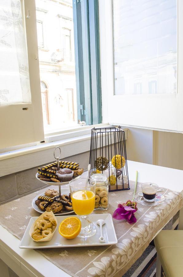 Ingrosso House Bed & Breakfast เลชเช ภายนอก รูปภาพ