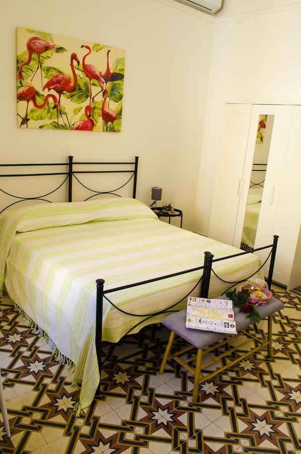 Ingrosso House Bed & Breakfast เลชเช ภายนอก รูปภาพ
