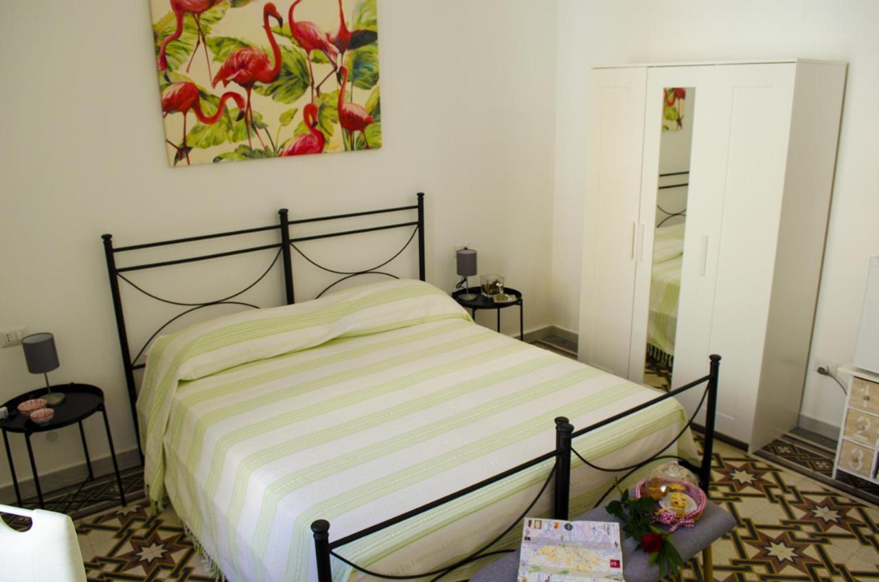 Ingrosso House Bed & Breakfast เลชเช ภายนอก รูปภาพ