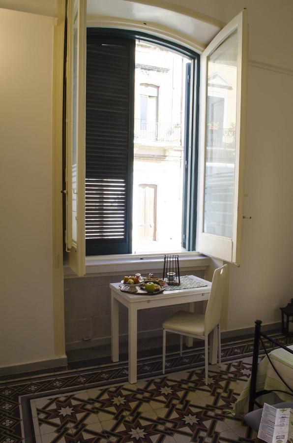 Ingrosso House Bed & Breakfast เลชเช ภายนอก รูปภาพ